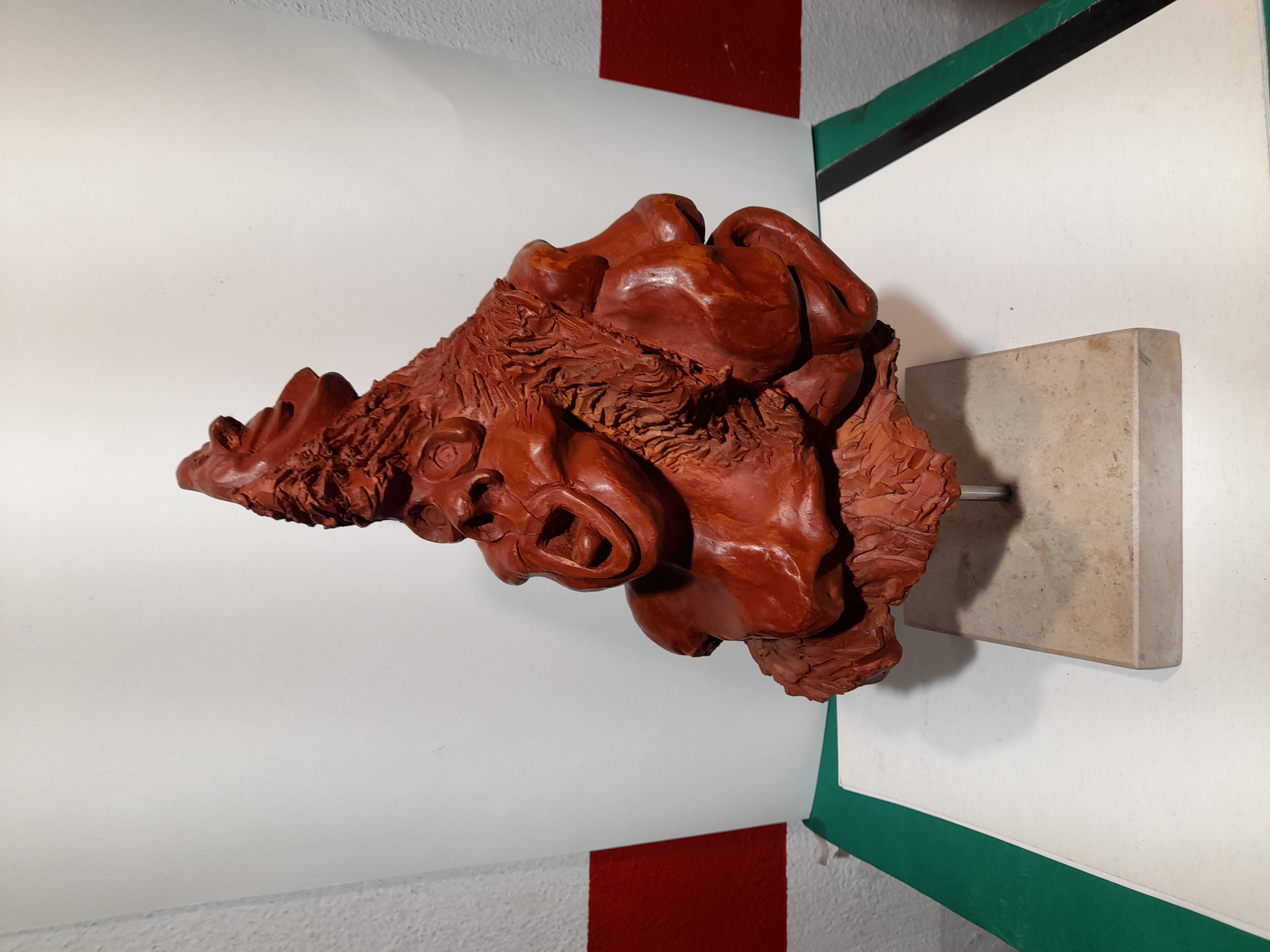 PERSONAGEM SURREALISTA